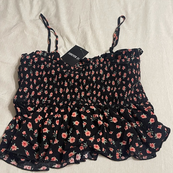 Forever 21 cropped tank NEW 💖 - Picture 3 of 4